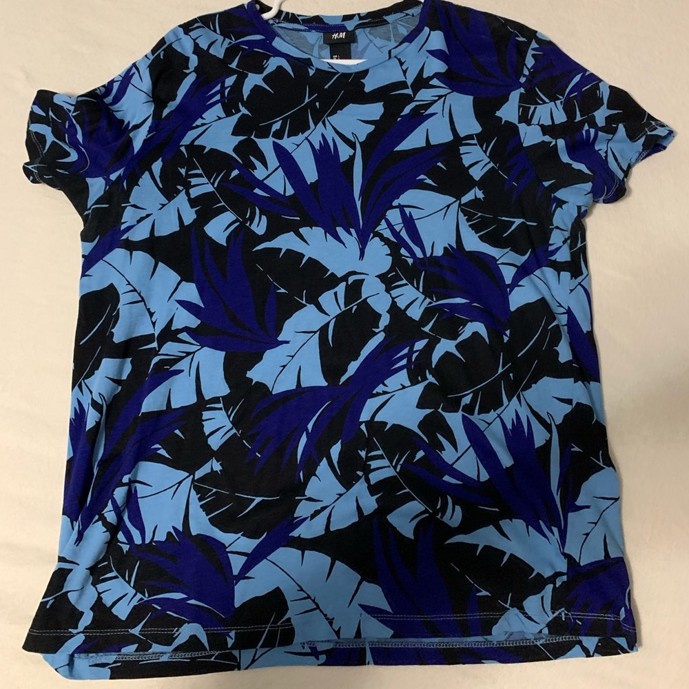 HM Blue leaf tee